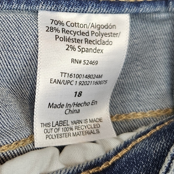 Time and Tru Women's Denim Bermuda Shorts, Size 18 Summer Vacation - Picture 3 of 4